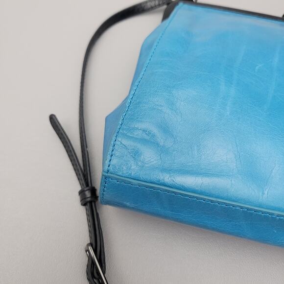 Hobo Crossbody Shoulder Wristie Bag Blue Small - Picture 5 of 13